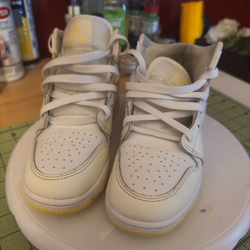 Volt off yellow White shoe Jordan’s